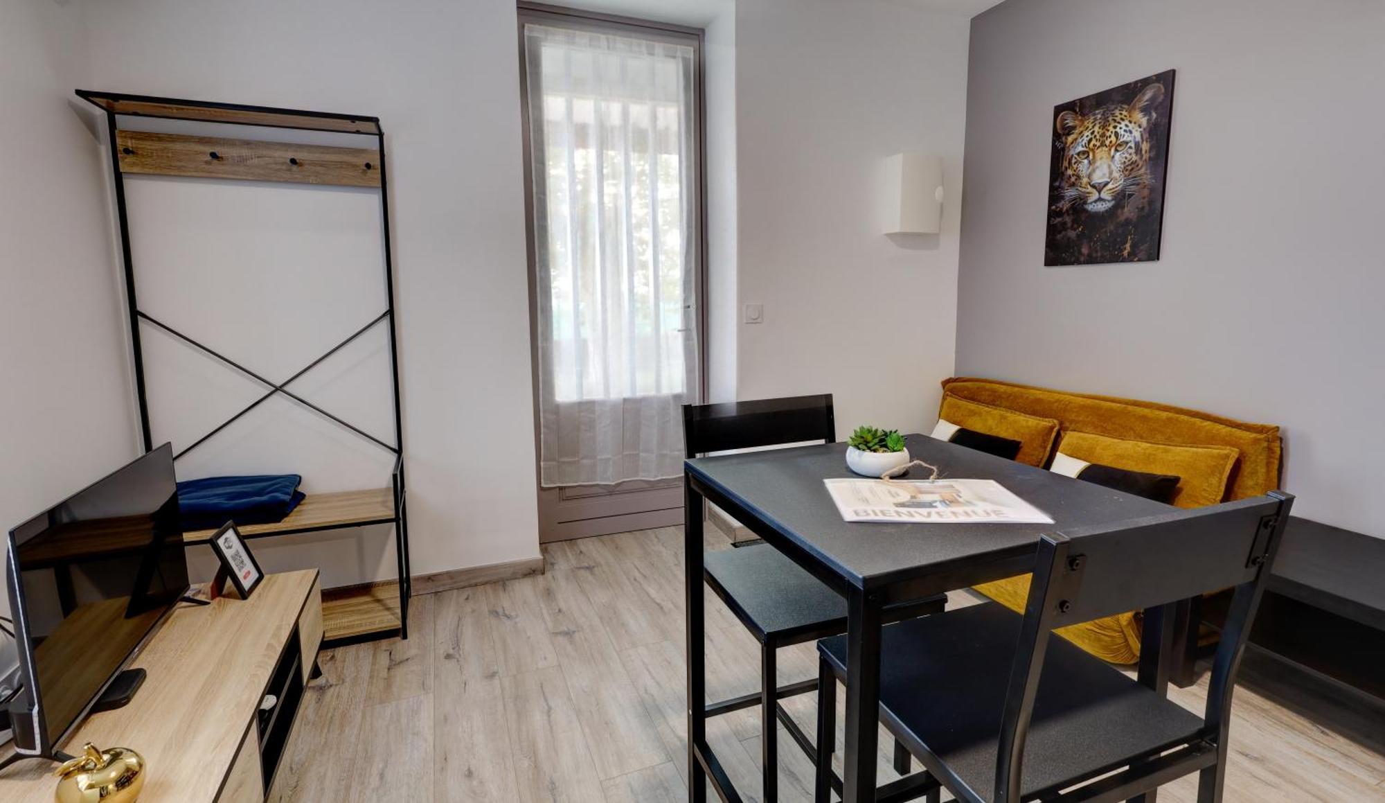 Le Westy 2 Apartment Hieres-Sur-Amby Ngoại thất bức ảnh